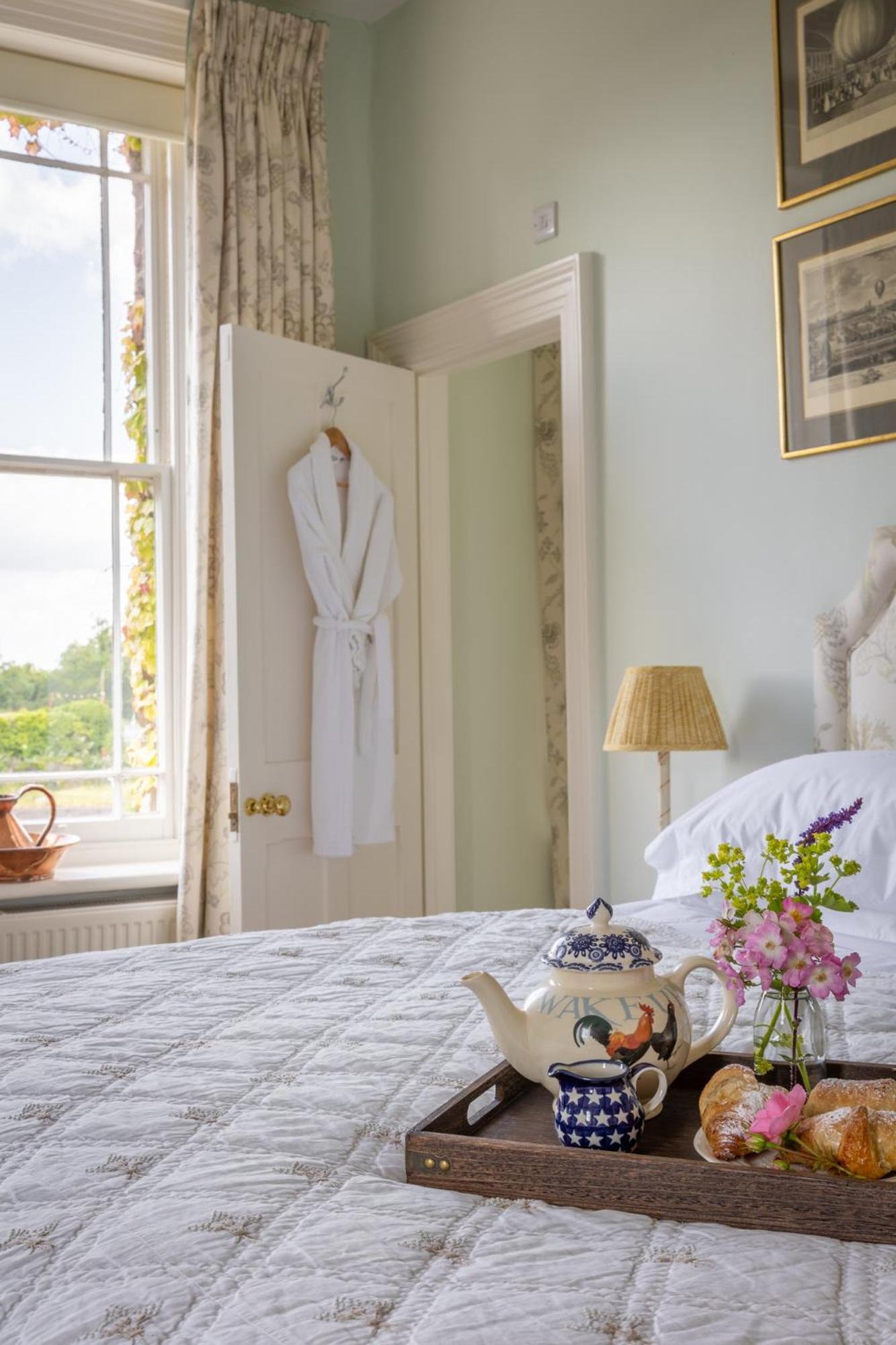 Overtown Manor Bed And Breakfast Swindon Ngoại thất bức ảnh