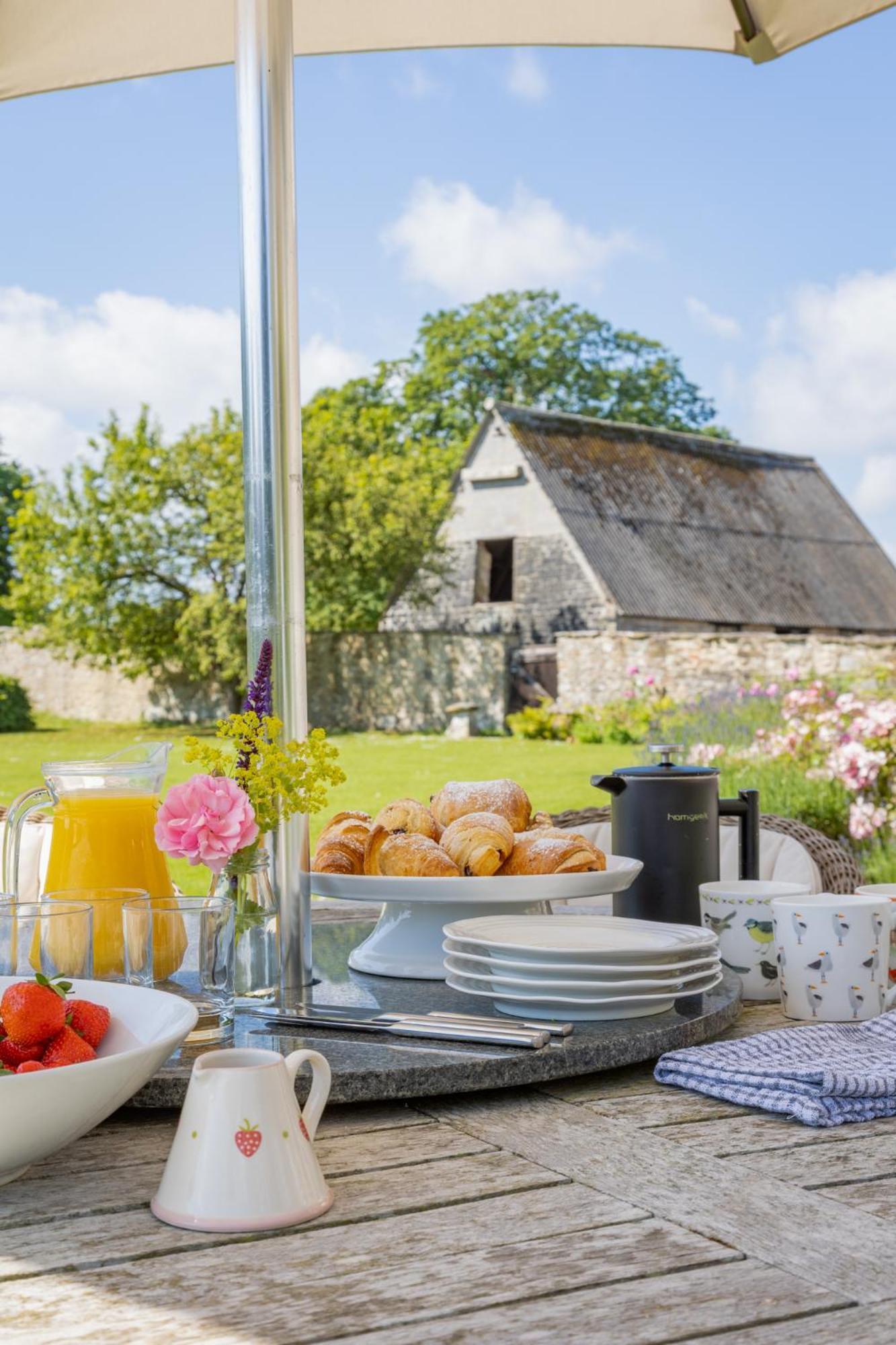 Overtown Manor Bed And Breakfast Swindon Ngoại thất bức ảnh